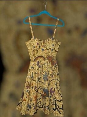 VTG Funky Floral Embroidered Sundress in Gold